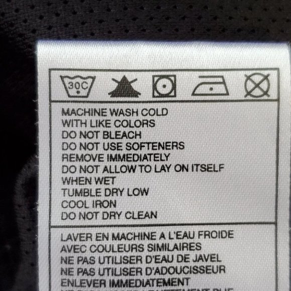 Nike Fit Dry Livestrong Activewear Black Yellow Capri Bermuda Shorts Size S - Picture 10 of 11